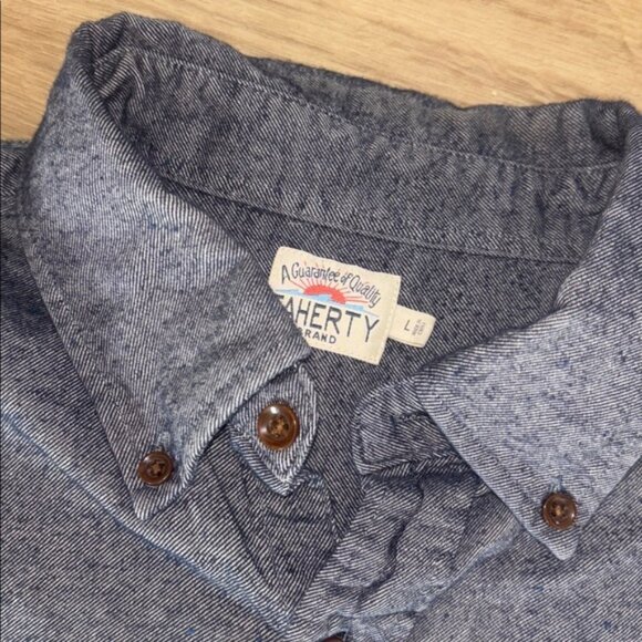 Faherty Men’s Blue Casual Button-Down Shirt – Size Large – Like New - Picture 2 of 7